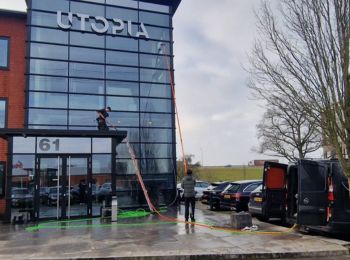 Glasbewassing bedrijfspand Almelo